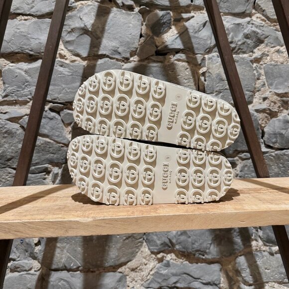 Gucci Grey GG Logo Rubber Cubic Platform Slide Sandals - Picture 10 of 12